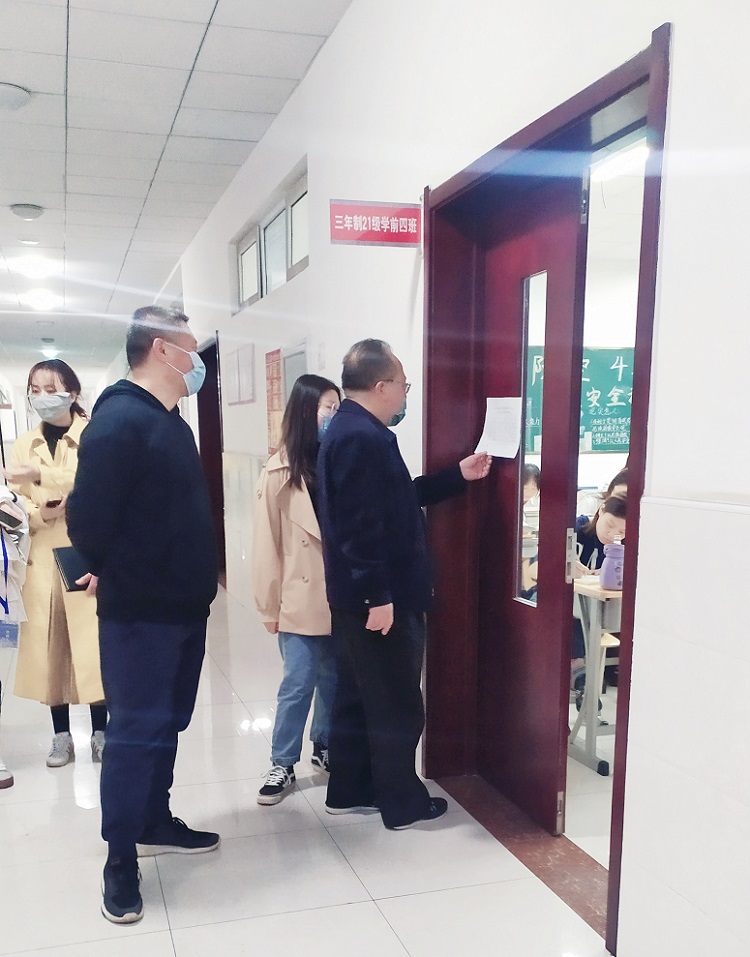消杀照片1.jpg 消杀照片1.jpg