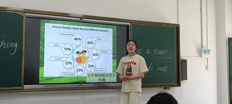口语决赛 4.jpg 口语决赛 4.jpg