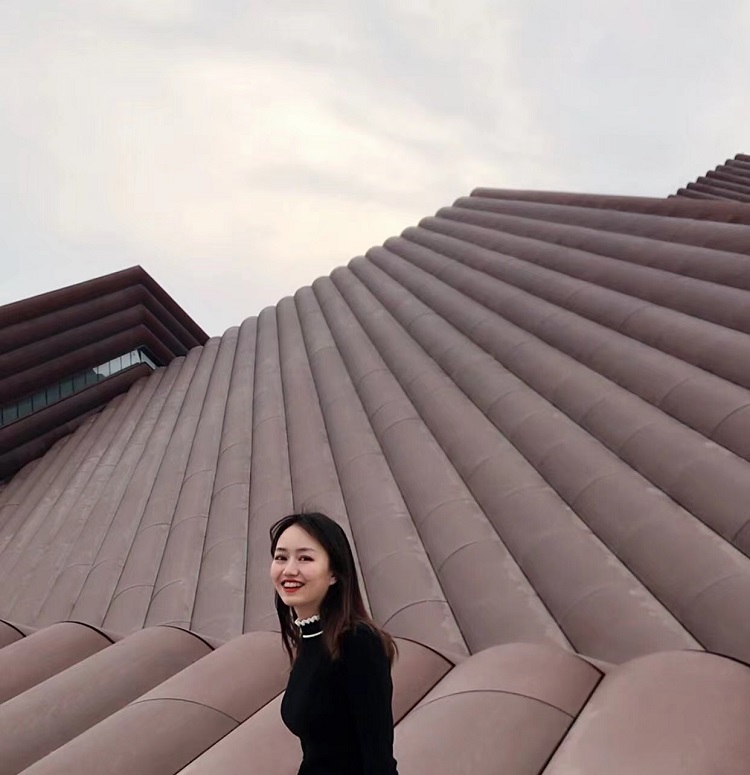 智琴.jpg 智琴.jpg