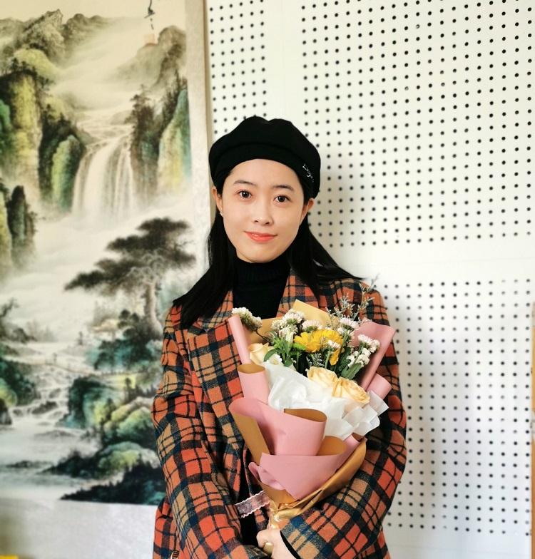 杨洋.jpg 杨洋.jpg