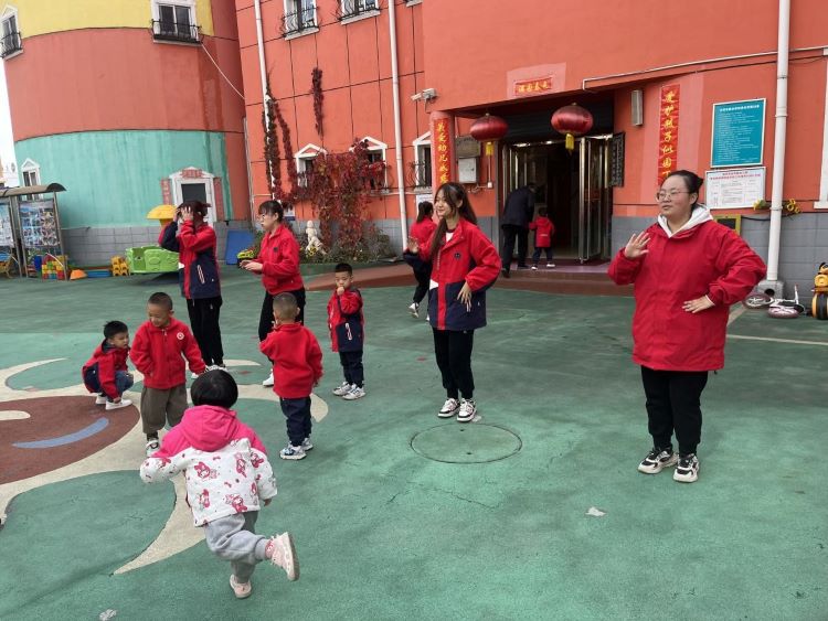 24.01 筑梦青春志在四方 规划启航职引未来5.jpg 24.01 筑梦青春志在四方 规划启航职引未来5.jpg