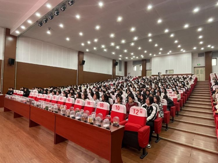 24.3大学生禁毒知识宣传——珍爱生命 远离毒品3.jpg 24.3大学生禁毒知识宣传——珍爱生命 远离毒品3.jpg