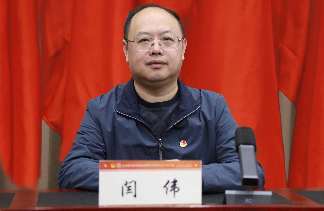 滚4.jpg 滚4.jpg