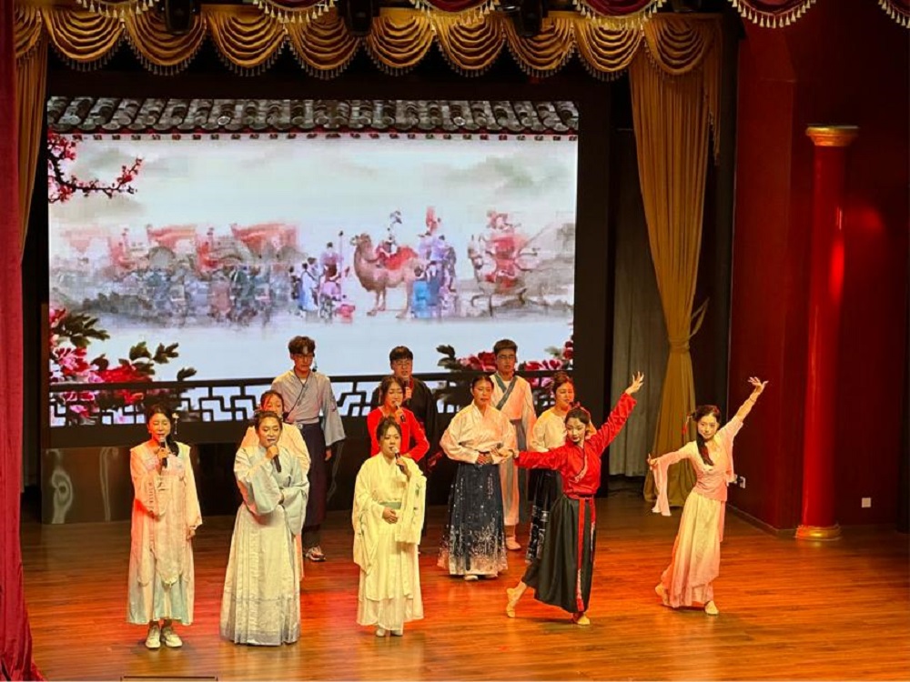 图片2.jpg 图片2.jpg