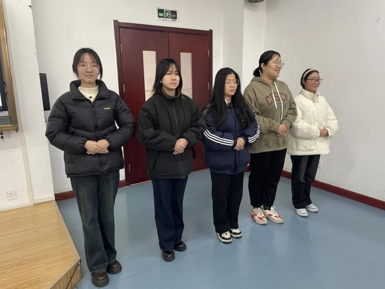 图片33.jpg 图片33.jpg