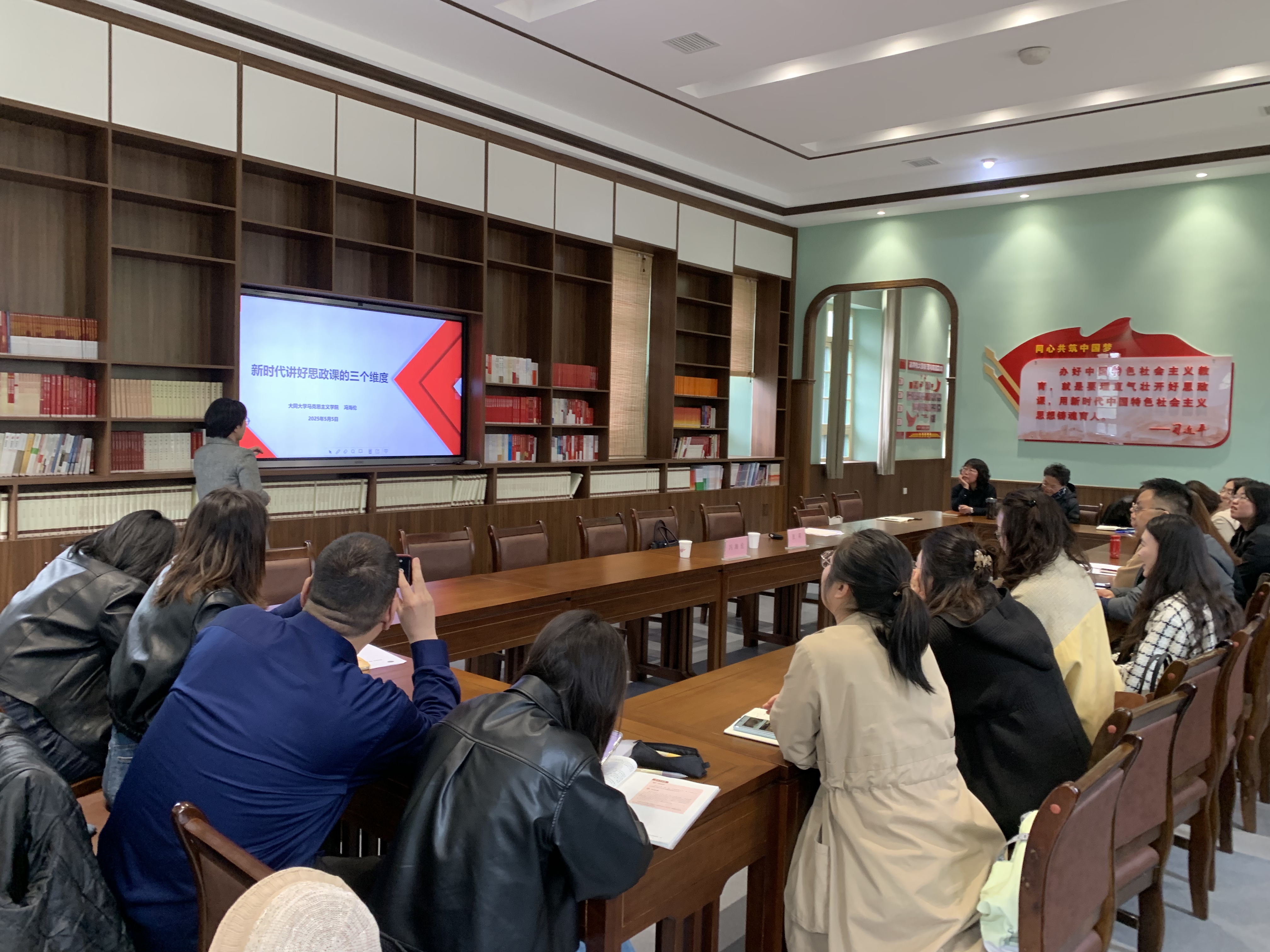 图片2.jpg 图片2.jpg