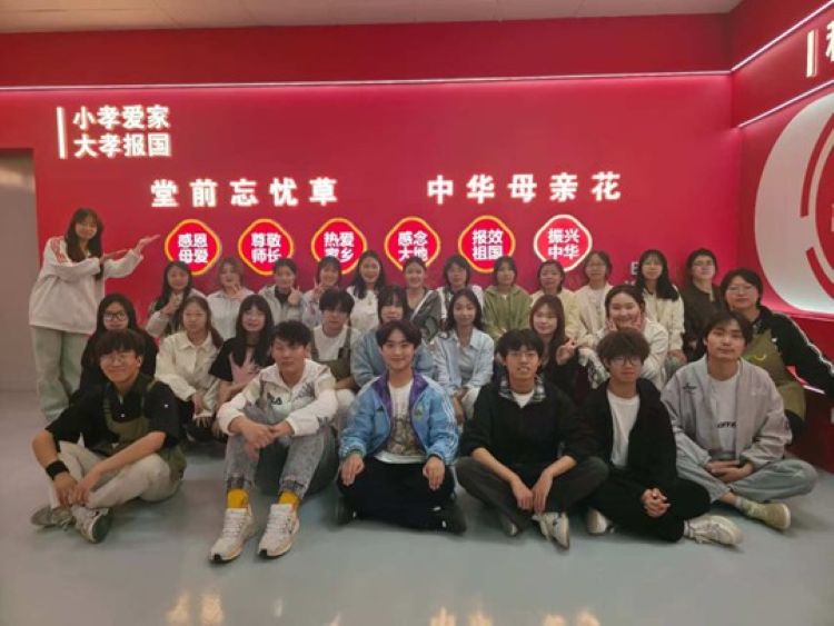 图片56.jpg 图片56.jpg