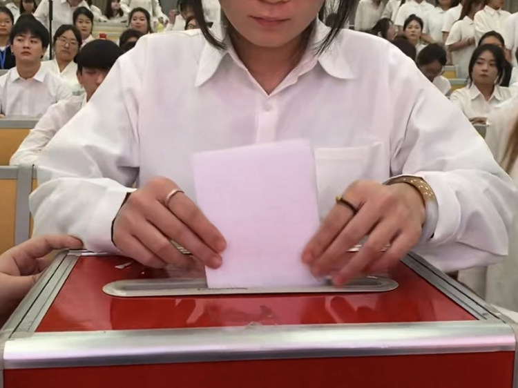 图片4.png 图片4.png